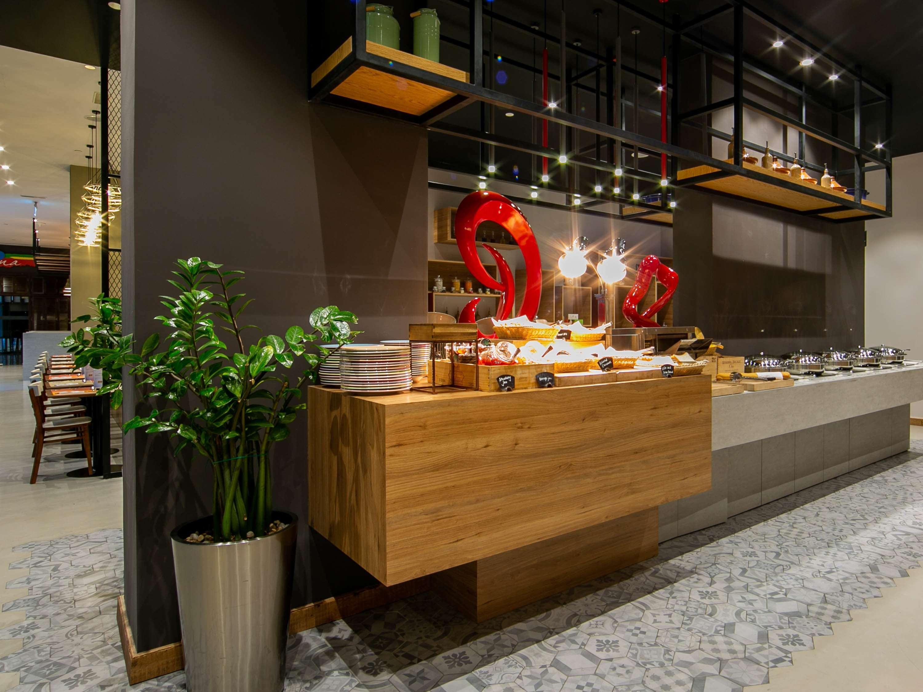 Ibis Al Barsha Hotel Dubai Exterior foto